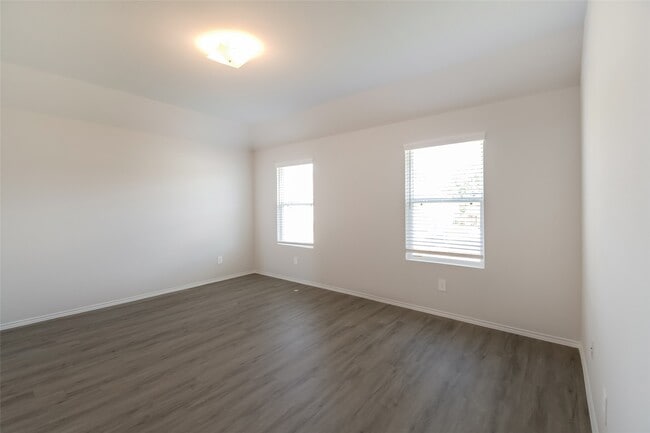 Building Photo - 4811 Giant Sequoia Way