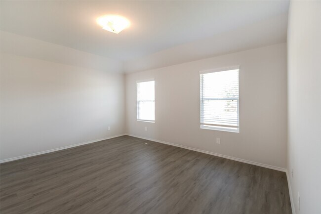 Building Photo - 4822 Giant Sequoia Way