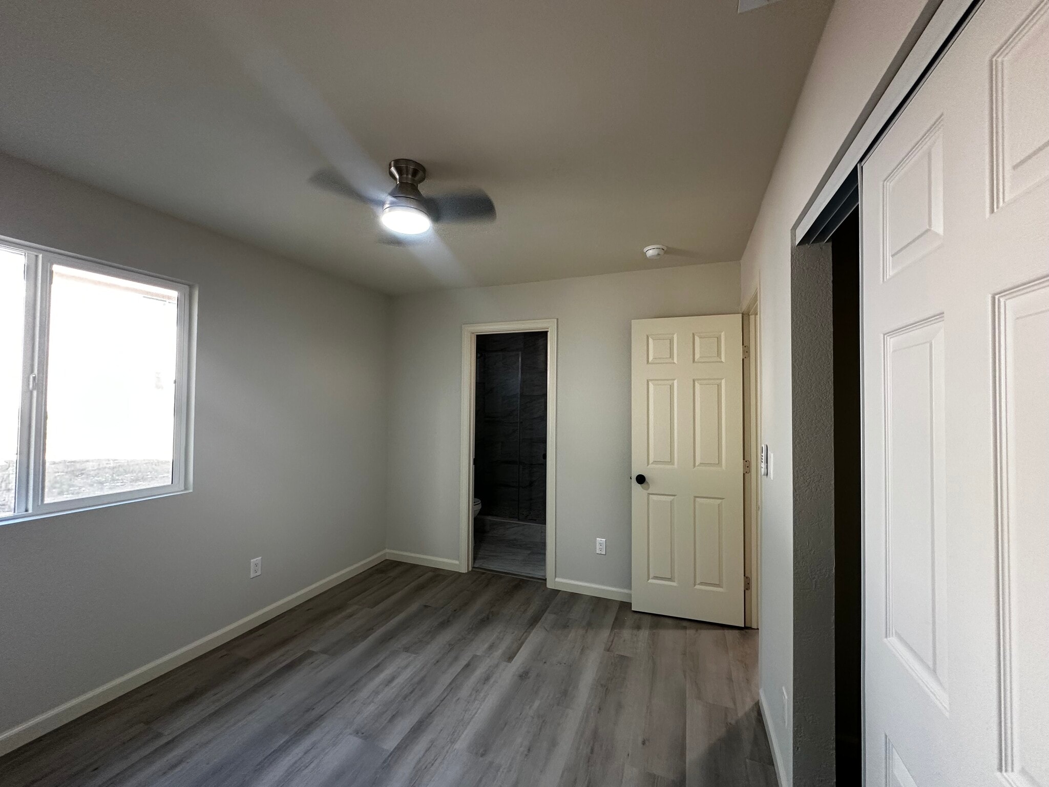 Building Photo - 1720 S Maple St