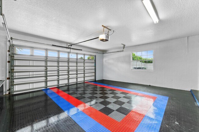 Building Photo - 1874 New Haven Ave