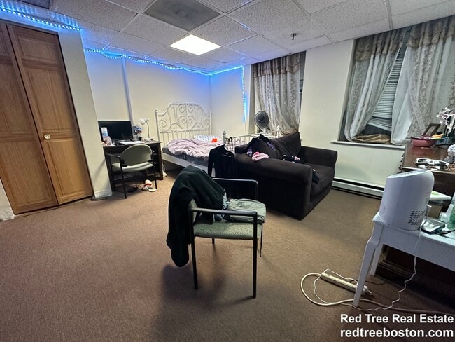 Building Photo - 475 Commonwealth Ave