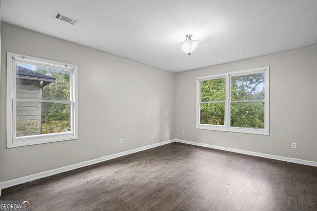 Building Photo - 1005 Westmoor Dr NW