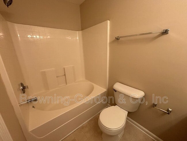 Building Photo - 3063 Harpeth Springs Dr