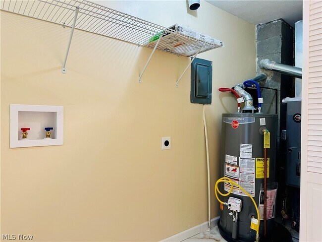 Building Photo - 4913 Dunsmore Ave