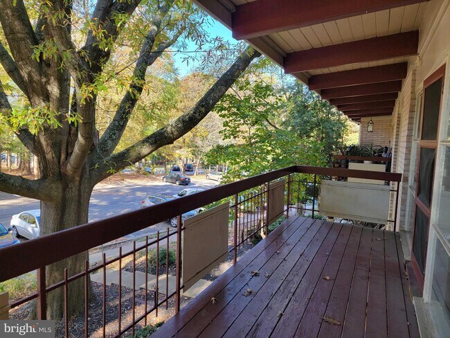 Building Photo - 4333 Americana Dr