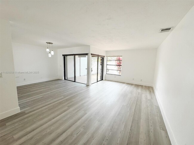 Building Photo - 13544 SW 110th Terrace