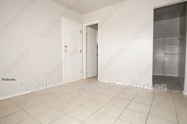 Building Photo - 4031 Thomason Ave