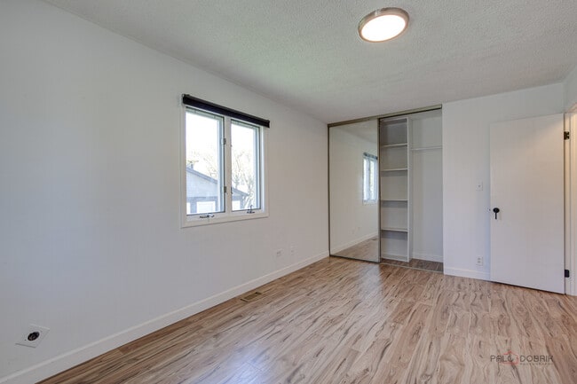 Building Photo - 808 Inverrary Ln