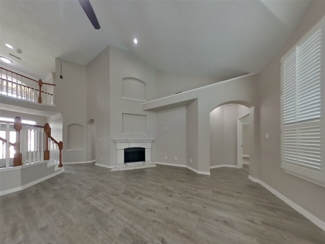 Building Photo - 2311 Daneswood Ct