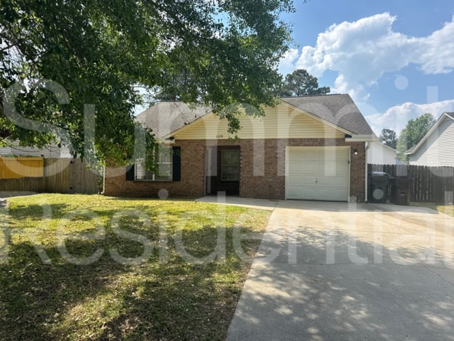 Building Photo - 1119 Huger St