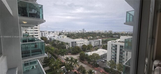 Building Photo - 1000 West Ave