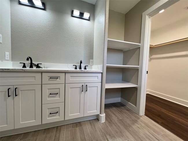 Building Photo - 14706 O Hara Dr