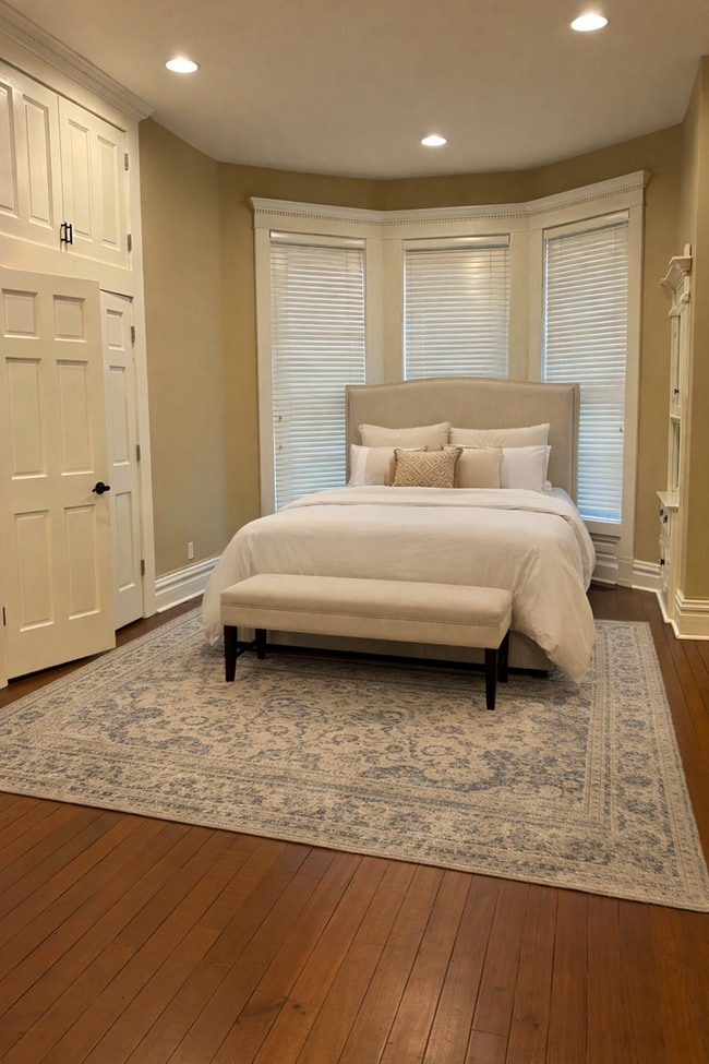 Building Photo - Historic Downtown Home with Modern Charm