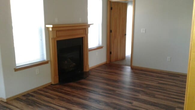 Building Photo - Desirable area of Central Point - Single S...