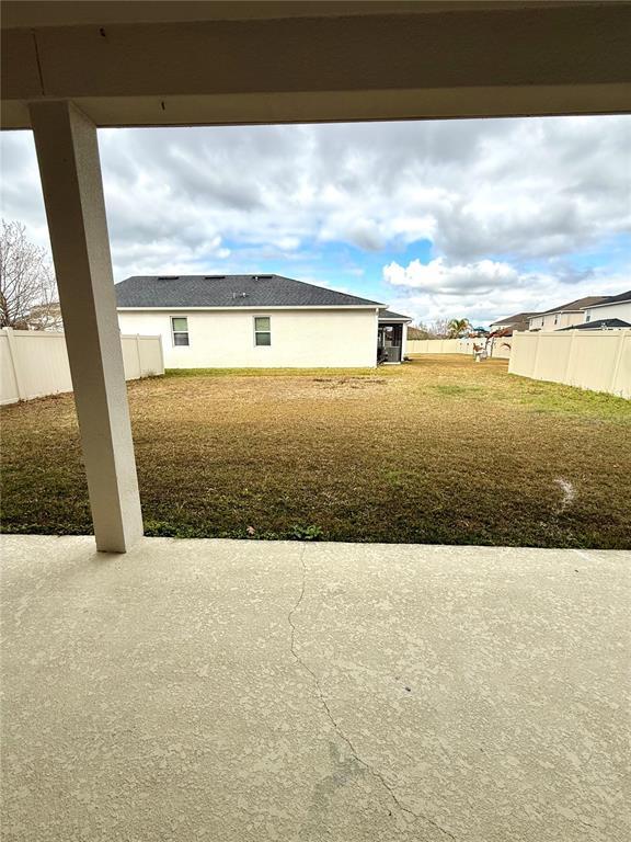 Building Photo - 3581 Dovetail Ave