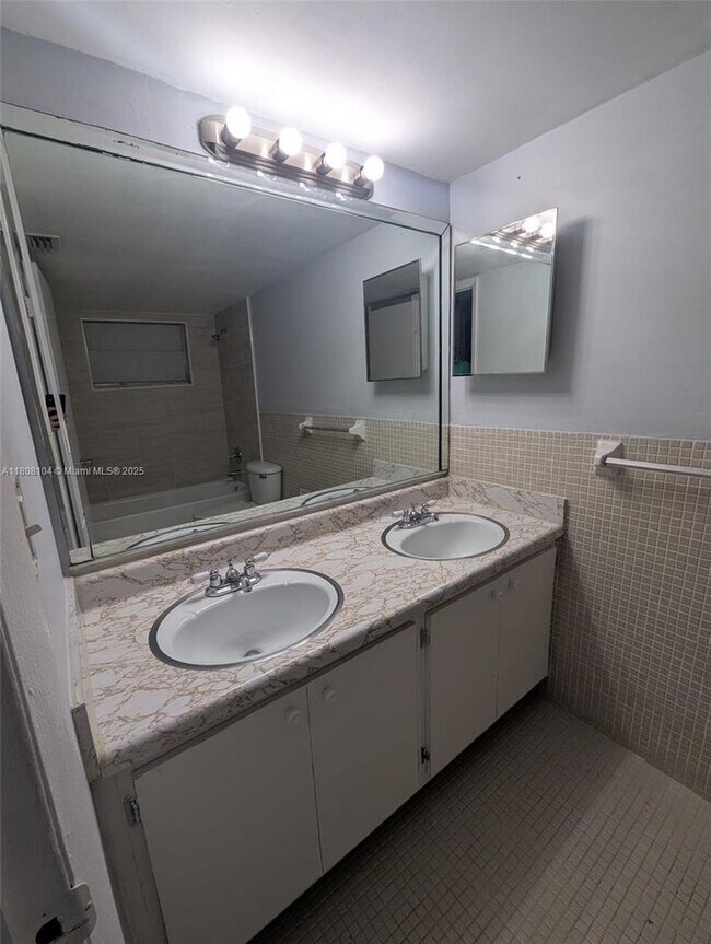Building Photo - 7410 SW 82nd St
