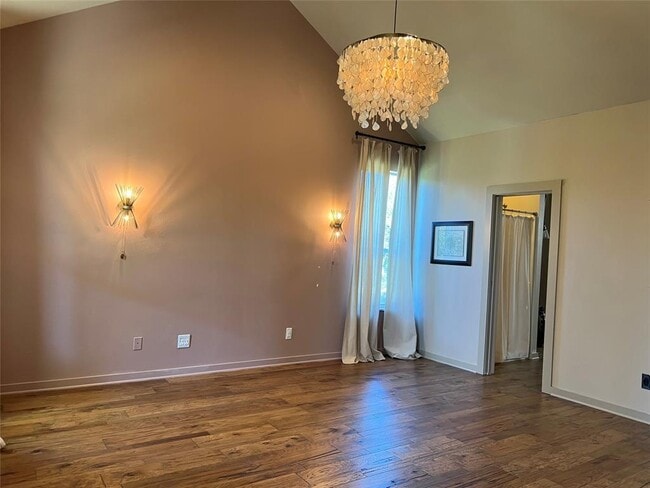 Building Photo - 3600 McGregor Ln