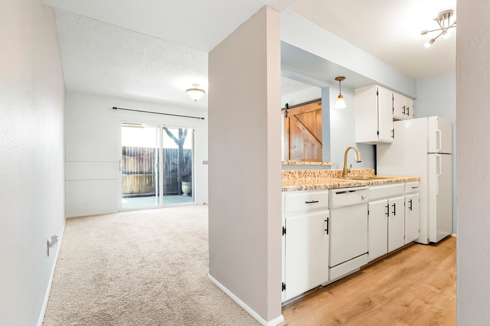 Building Photo - 3855 S Monaco Pky