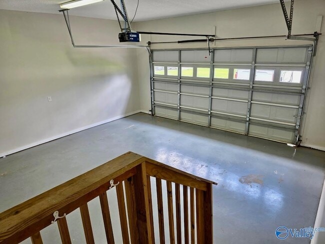 Building Photo - 17439 Morgan Dr