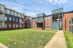 Building Photo - 404 New Bern Station Ct