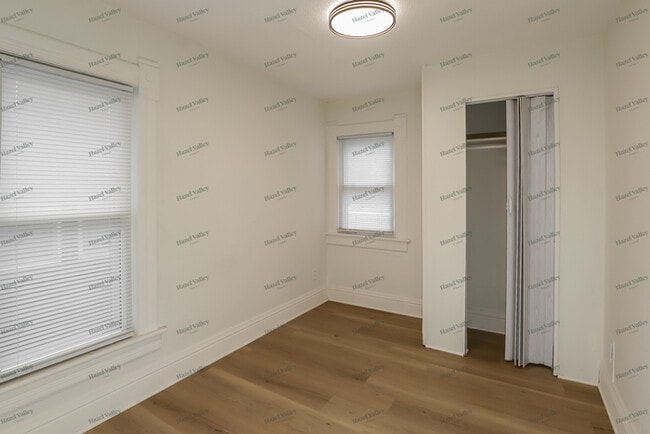 Building Photo - 1046 Sandusky Ave