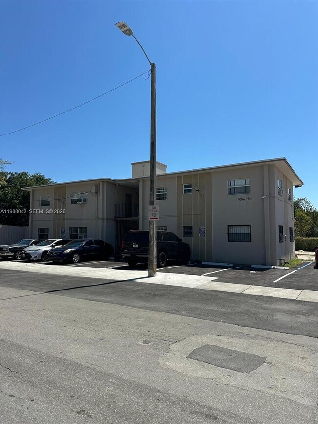 Building Photo - 100 NE 78th St