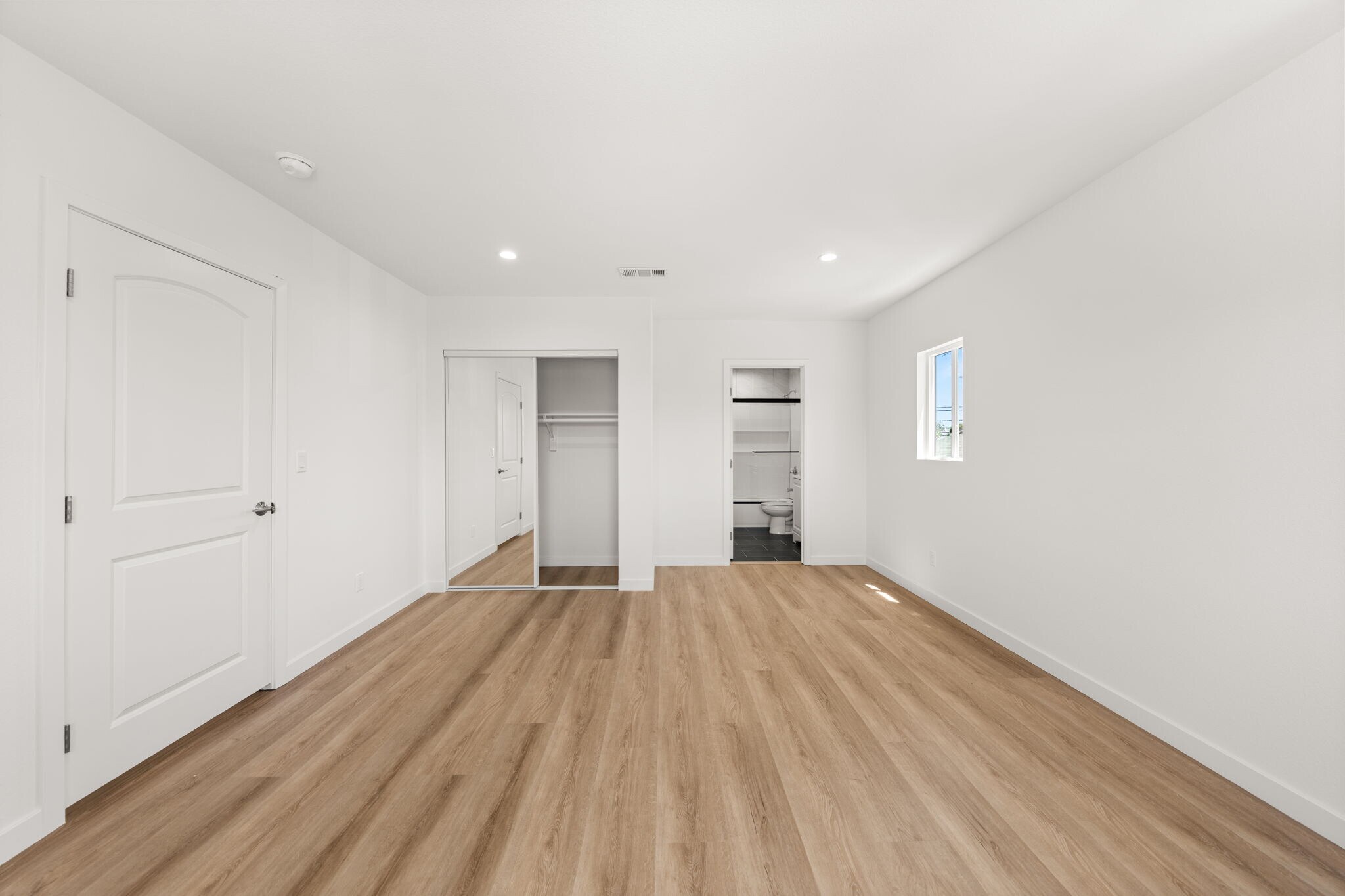 Building Photo - 4700 S Gramercy Pl