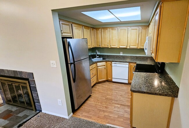 Building Photo - 19707 Hayes Ct