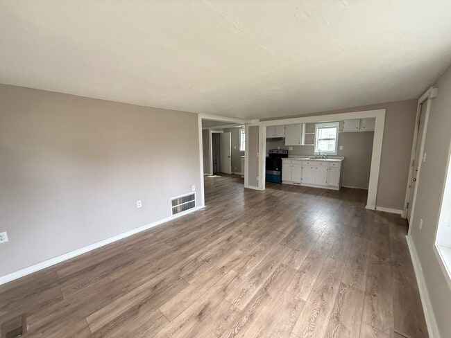 Building Photo - 430 Dunlap St