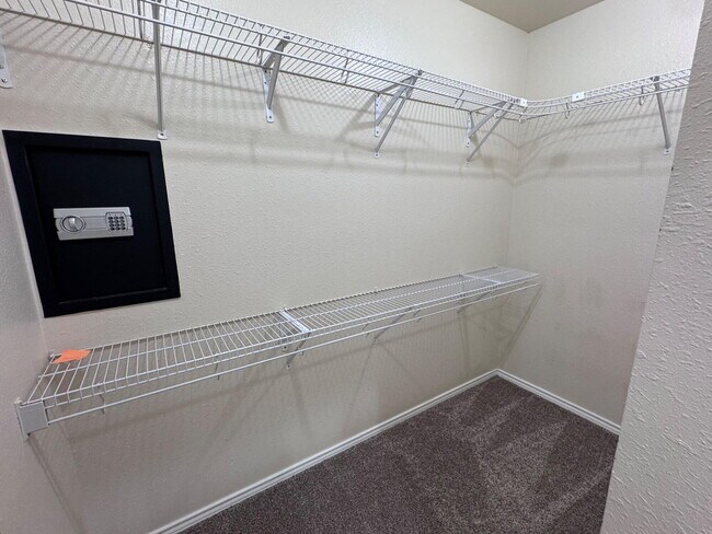 Building Photo - 5621 126th St