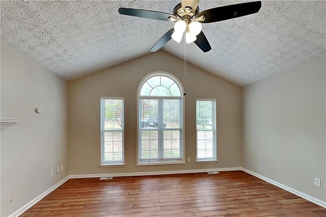 Building Photo - 258 Bethel Dr