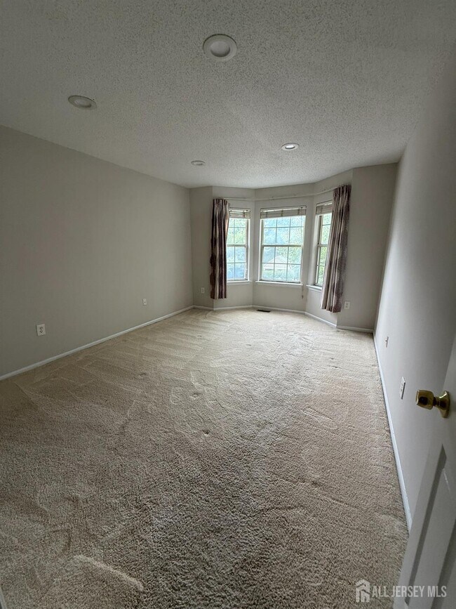 Building Photo - 88 Sapphire Ln