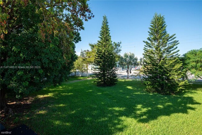 Building Photo - 2 br, 2 bath House - 24201 SW 124th Ave