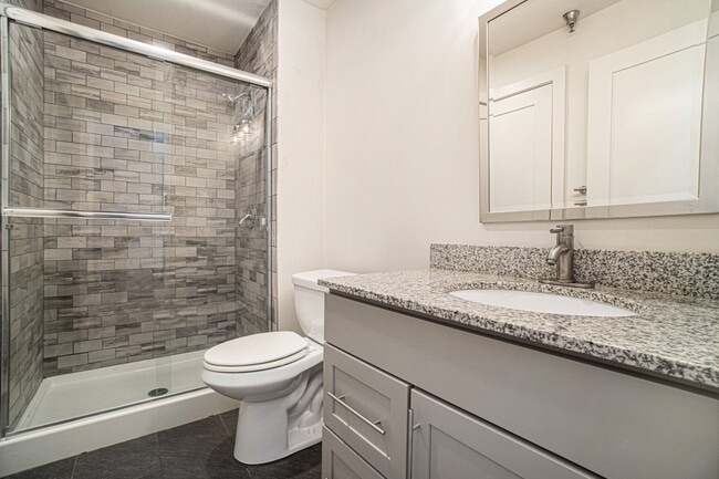 Building Photo - Modern 1 Bedroom, 1 Bath Apartment Home  Located In Historic Westport