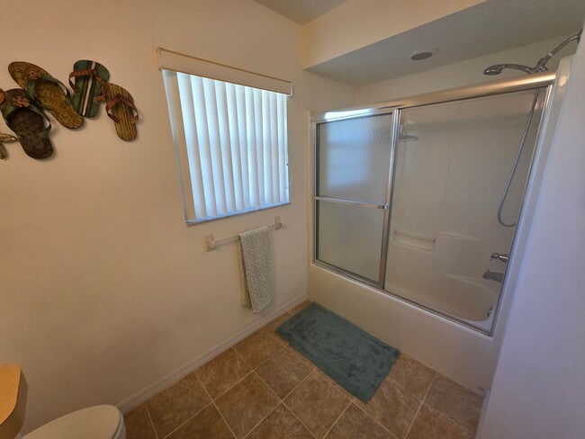 Building Photo - 982 N Foxrun Terrace