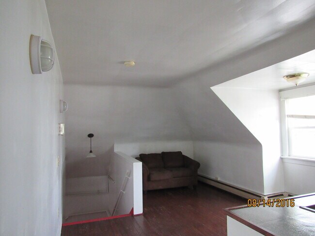 Building Photo - 402-apt1-4 Water St