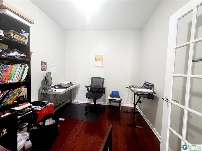 Building Photo - 8668 Mayfair Ct