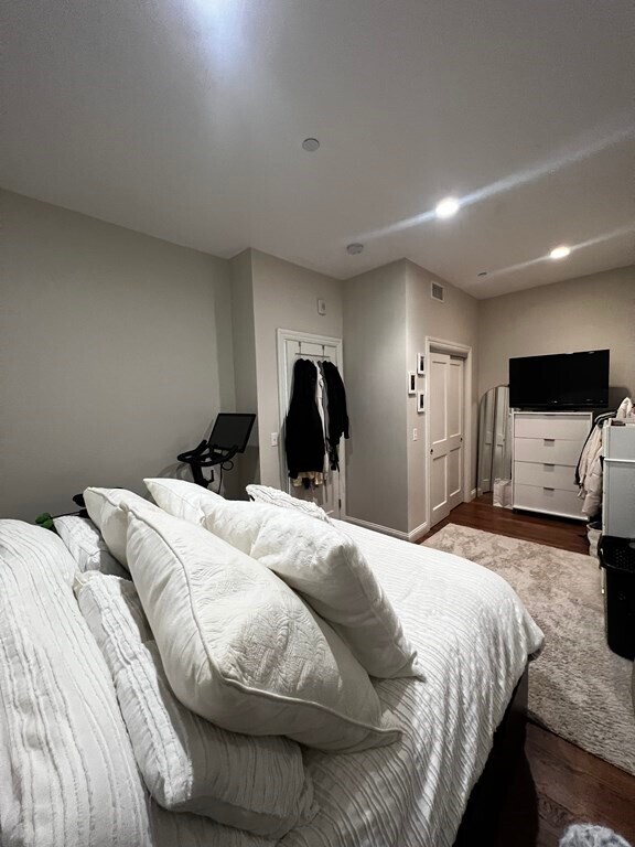 Building Photo - 323 Athens St