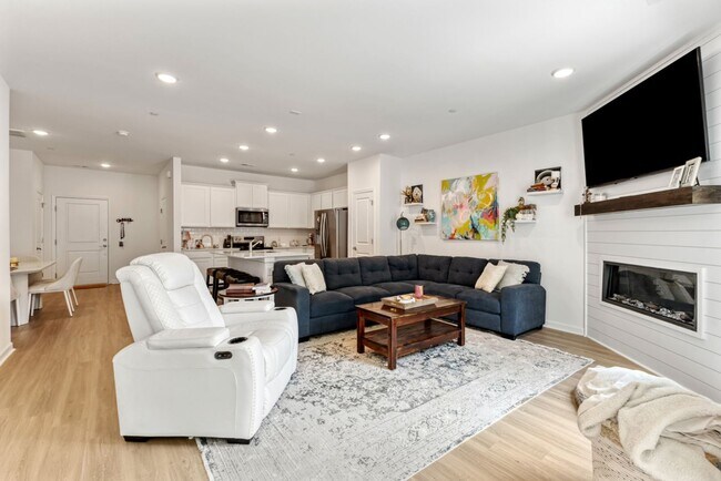 Building Photo - New Construction Charmer in Fairview