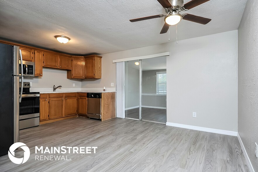 Building Photo - 505 Florida Cir S