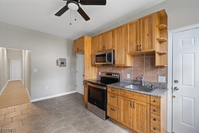 Building Photo - 201-203 Watchung Ave