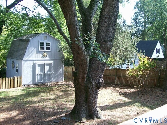 Building Photo - 1243 Peck Rd