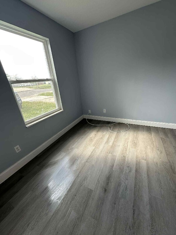 Building Photo - 824 Tanner St