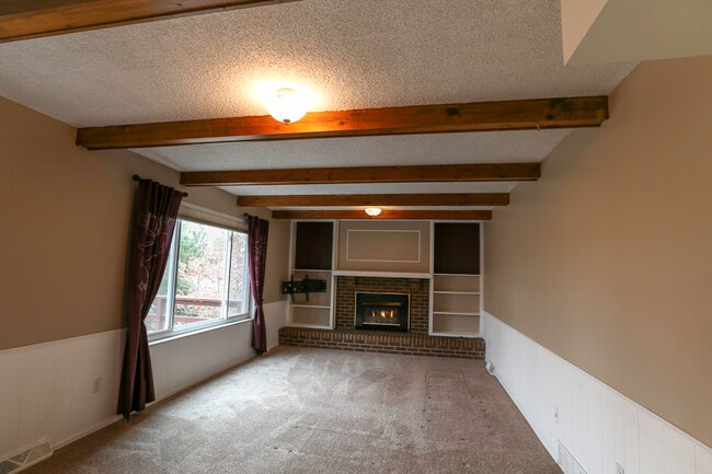 Building Photo - 10839 W 65th Pl