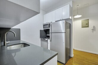 Building Photo - 121 Madison Ave