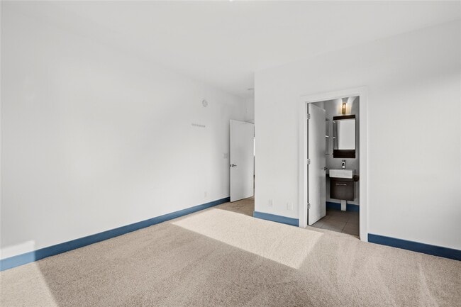 Building Photo - 3910 Austin St