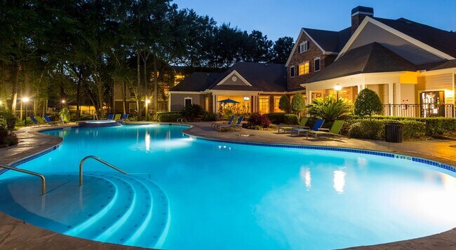 Building Photo - 938 Kingwood Drive Unit 624