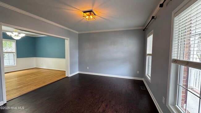 Building Photo - 232 Newport Drive