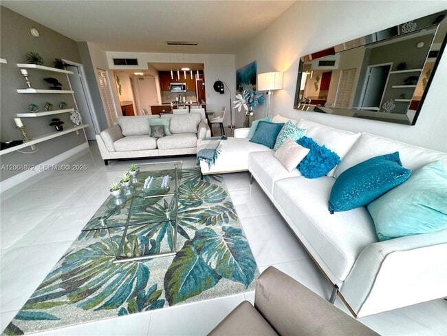 Building Photo - 10275 Collins Ave