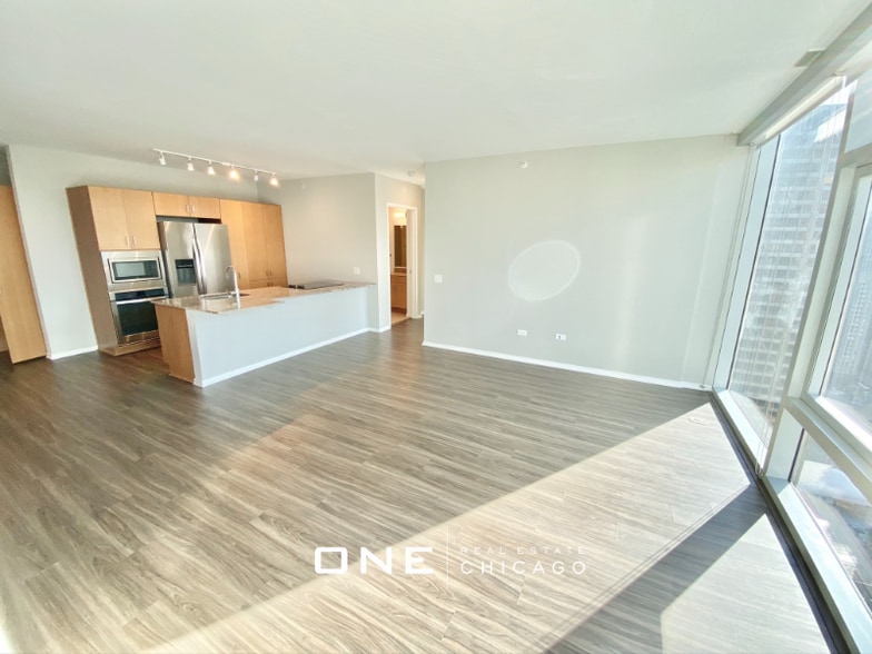 Building Photo - 190 E Illinois St